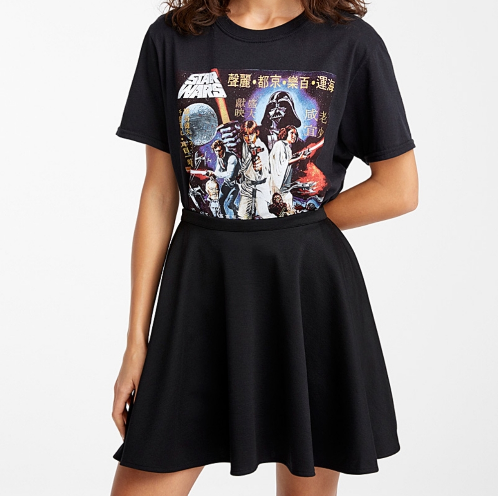 Black skater skirt